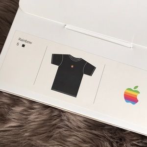 Apple T-shirt